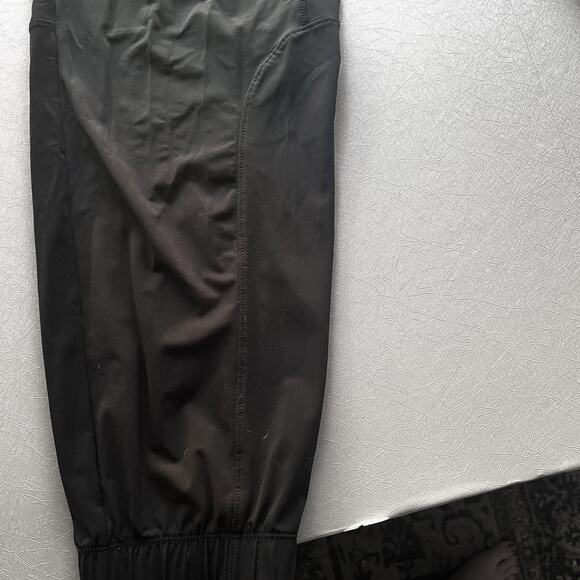Fabletics Black Men's Joggers - Picture 12 of 14